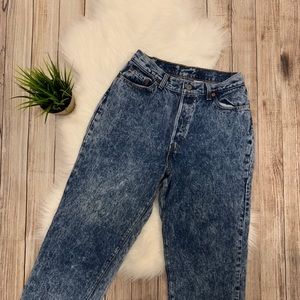 Vintage Levi’s | 501 High Rise Acid Wash Mom Jeans